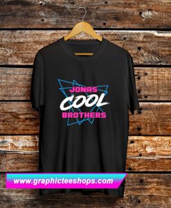 Jonas Brothers “Cool” Triangles Crop T Shirt (GPMU)