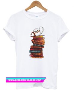 Owl And Books T Shirt (GPMU)