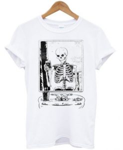 SKELFIE Skeleton Taking A Selfie T Shirt (GPMU)