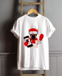 christmas selfie dog fawn bulldog T-Shirt FP