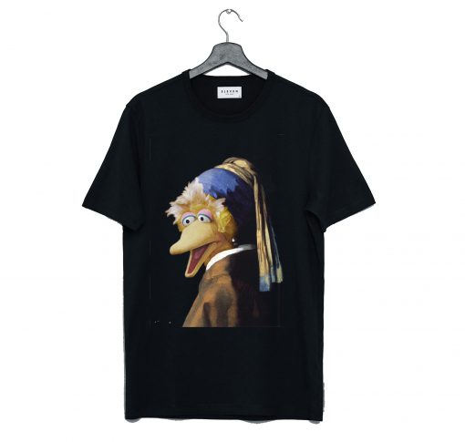 The Bird with the Pearl Earring T Shirt (GPMU)