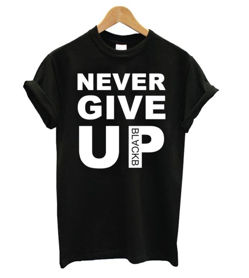 Never Give Up – Mo Salah T Shirt (GPMU)