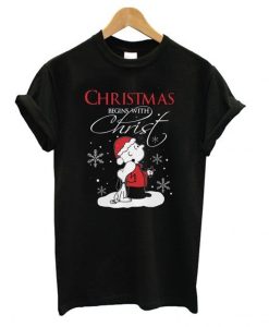 Snoopy And Charlie Brown Christmas Begins With Christ T-Shirt (GPMU)
