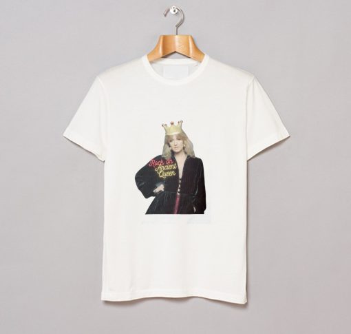 Rock on ancient queen Christine McVie T Shirt (GPMU)